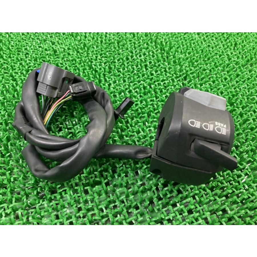 GSX-S1000F ハンドルスイッチ 左 スズキ 純正 中古 GT79B KATANA1000 おすすめ品 Fp スズキ（SUZUKI） GSX-S1000F ハンドルスイッチ 左 純正 中古 バイク