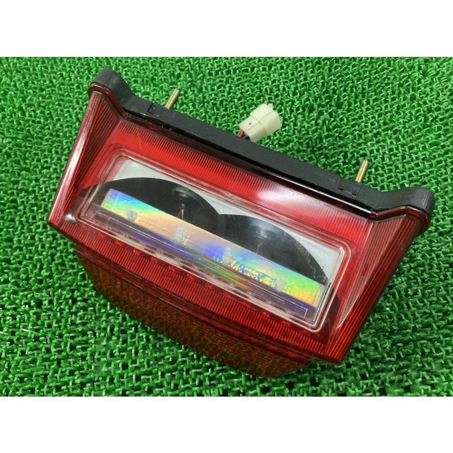 ZRX400 テールランプ 040-7790 カワサキ 純正 中古 バイク 部品 ZR400E LED加工 ZRX1100 ZRX1200R 割れ欠け無し 車検 Genuine nQの画像