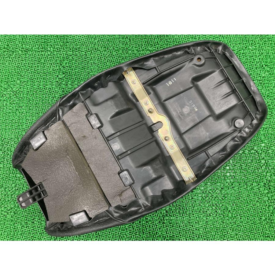 カワサキ（Kawasaki） ゼファーカイ シート 53001-1811 純正 中古