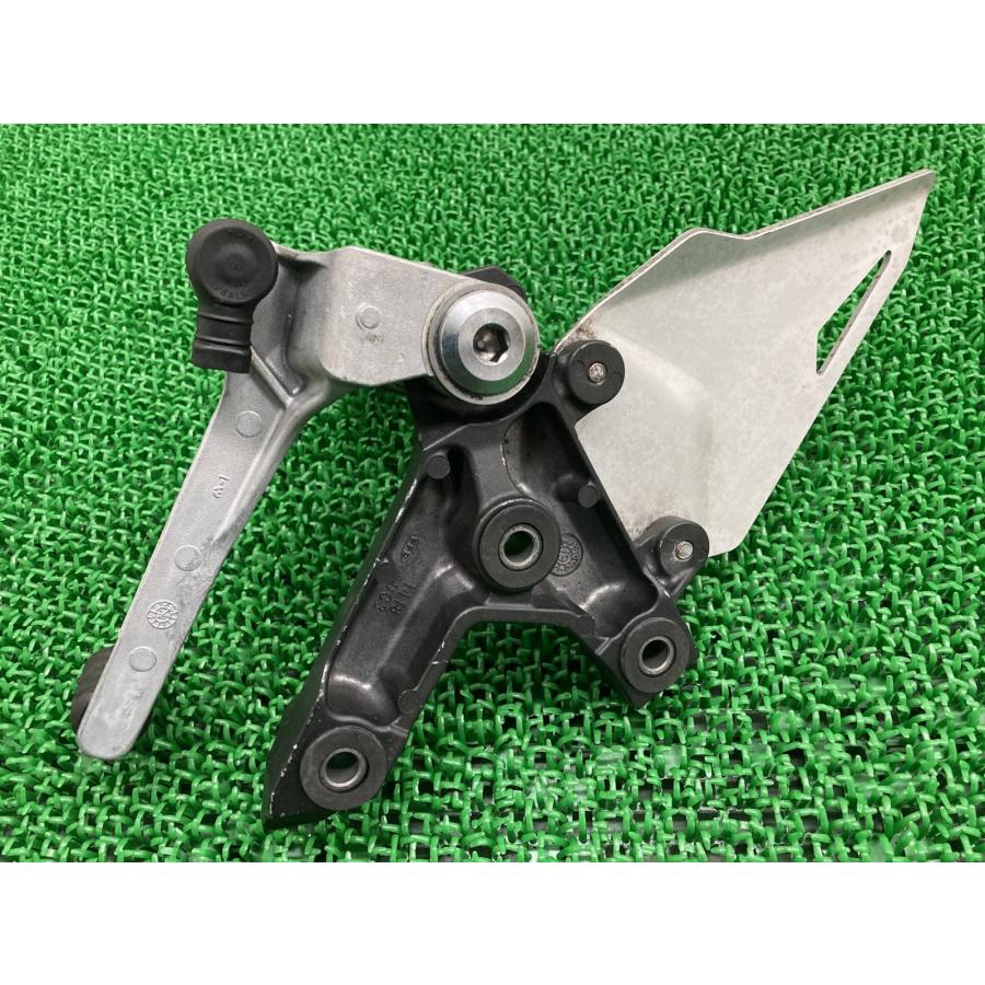 めい カワサキ（Kawasaki） H2SX SE ステップ 左 1418 純正 中古 バイク