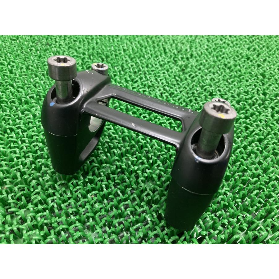 RnineT ハンドルポスト 853804701/853804903  純正 中古 853804701 853804903 ブラック塗装 カスタム素材に 曲がり無し nC BMW RnineT ハンドルポスト 853804701/853804903 BMW 純正 中古 バイク