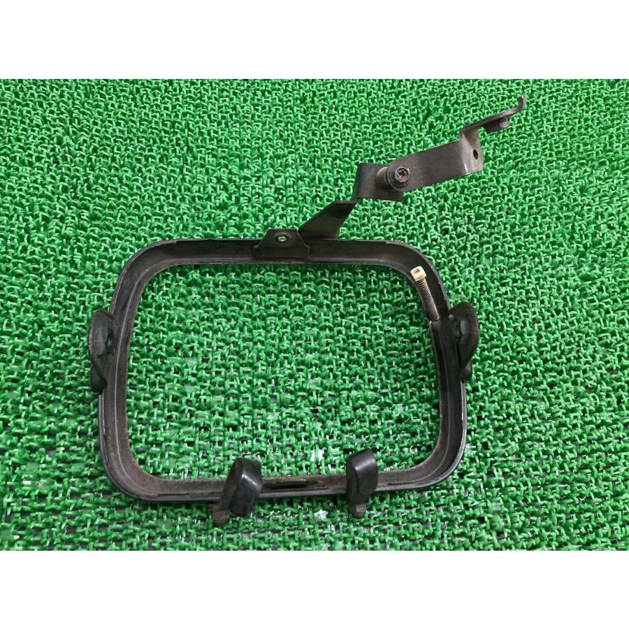カワサキ（Kawasaki） ZRX400 ヘッドライトリム 001-5788 純正 中古