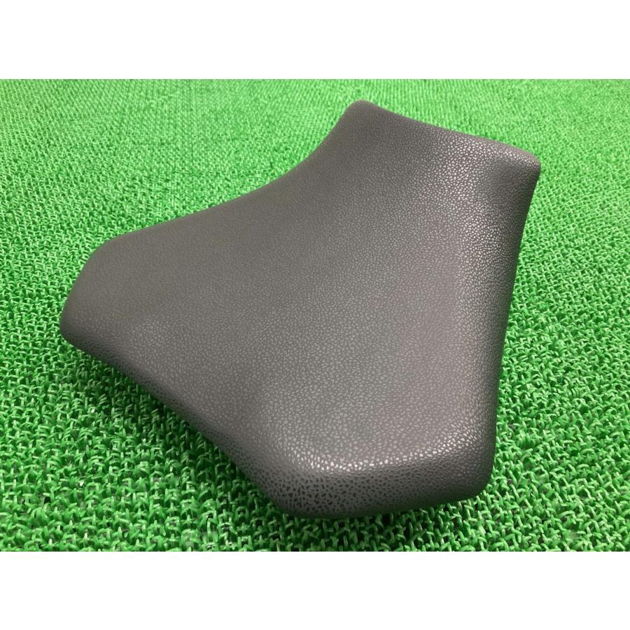 Z-H2 フロントシート 53066-0673 カワサキ 純正 中古 バイク 部品 ZR1000K メインシート 綺麗 良品 破れ無し 車検 Genuine uX カワサキ（Kawasaki） Z-H2 フロントシート 53066-0673 純正 中古