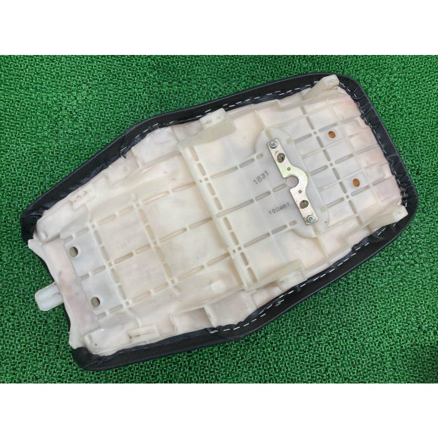 ZRX1200R シート 53001-1831 カワサキ 純正 中古 バイク 部品 ZR1200A ZRX1200S ZRX1100 張替済 カーボン調 車検 Genuine Du カワサキ（Kawasaki） ZRX1200R シート 53001-1831 純正 中古 バイク