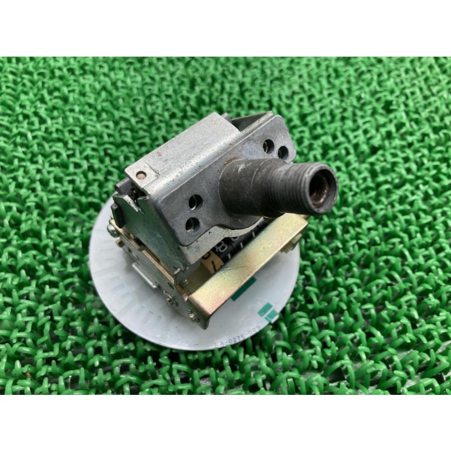 カワサキ（Kawasaki） ゼファー400 スピードメーター 1479 純正 中古