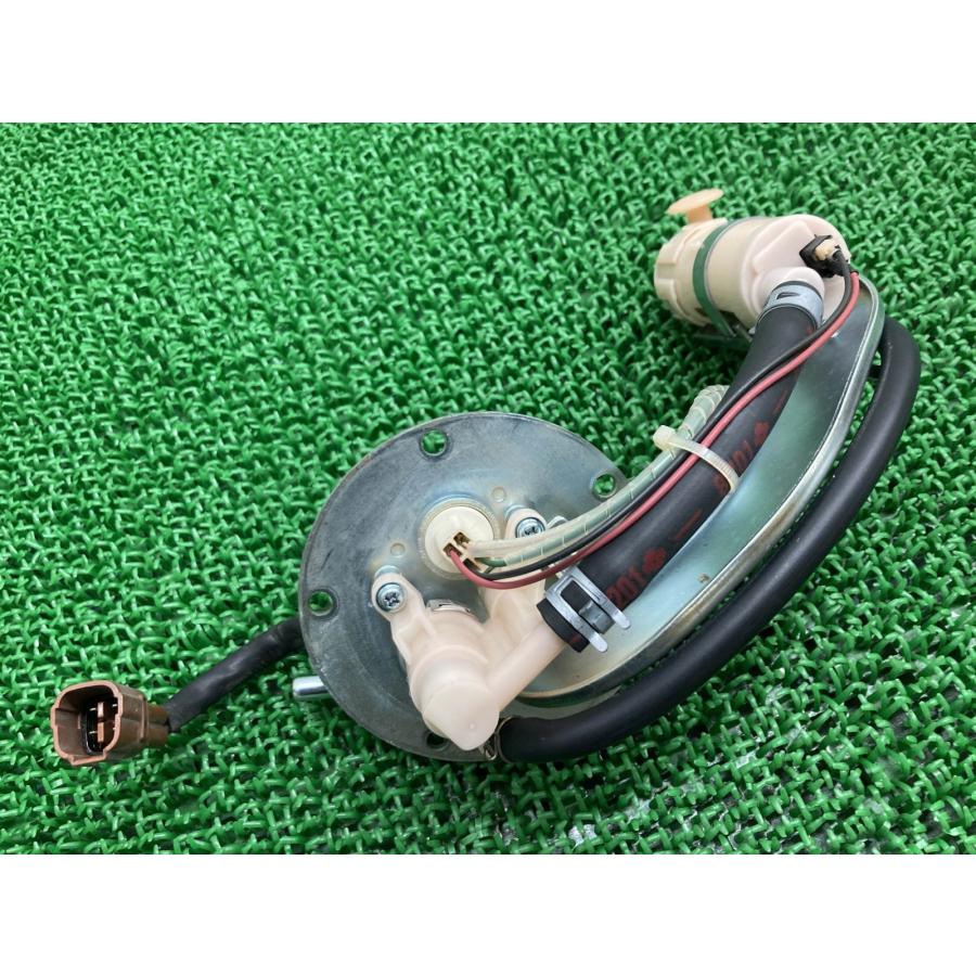 ST250E フューエルポンプ 26G0 スズキ 純正 中古 NJ4CA フューエルセンサー 品薄 jA スズキ（SUZUKI） ST250E フューエルポンプ 26G0 純正 中古 バイク