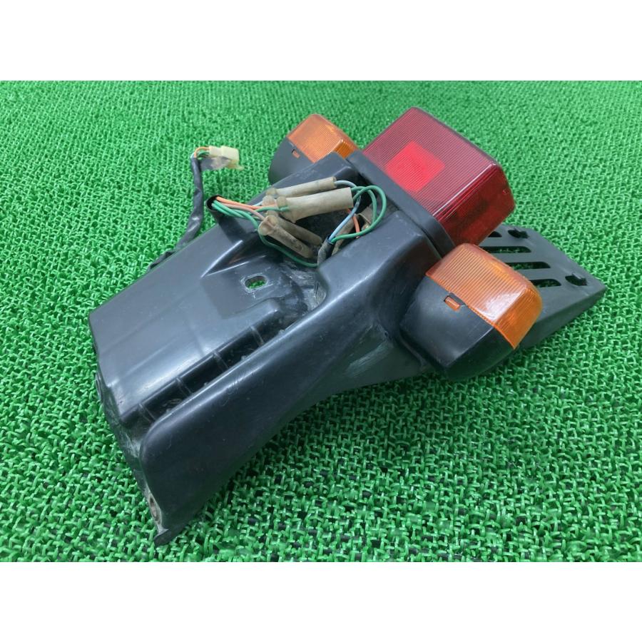 ホンダ（HONDA） CRM250AR リアフェンダー KAE 純正 中古 バイク 部品