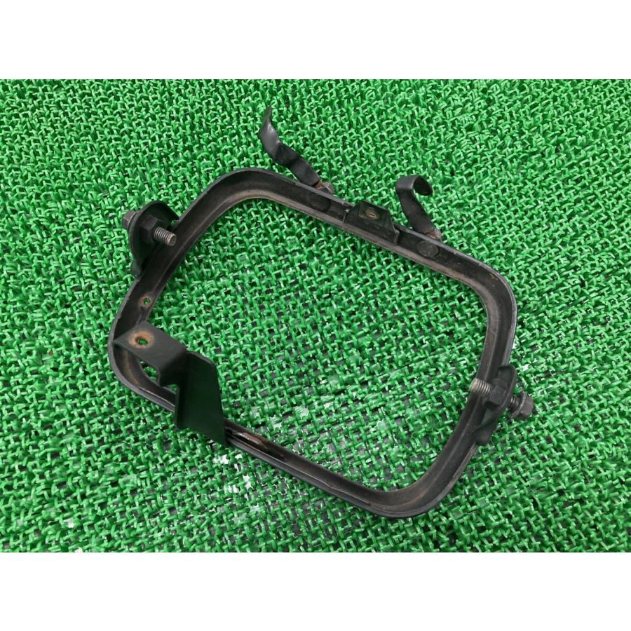ひ カワサキ（Kawasaki） ZRX400 ヘッドライトリム 001-5788 純正 中古