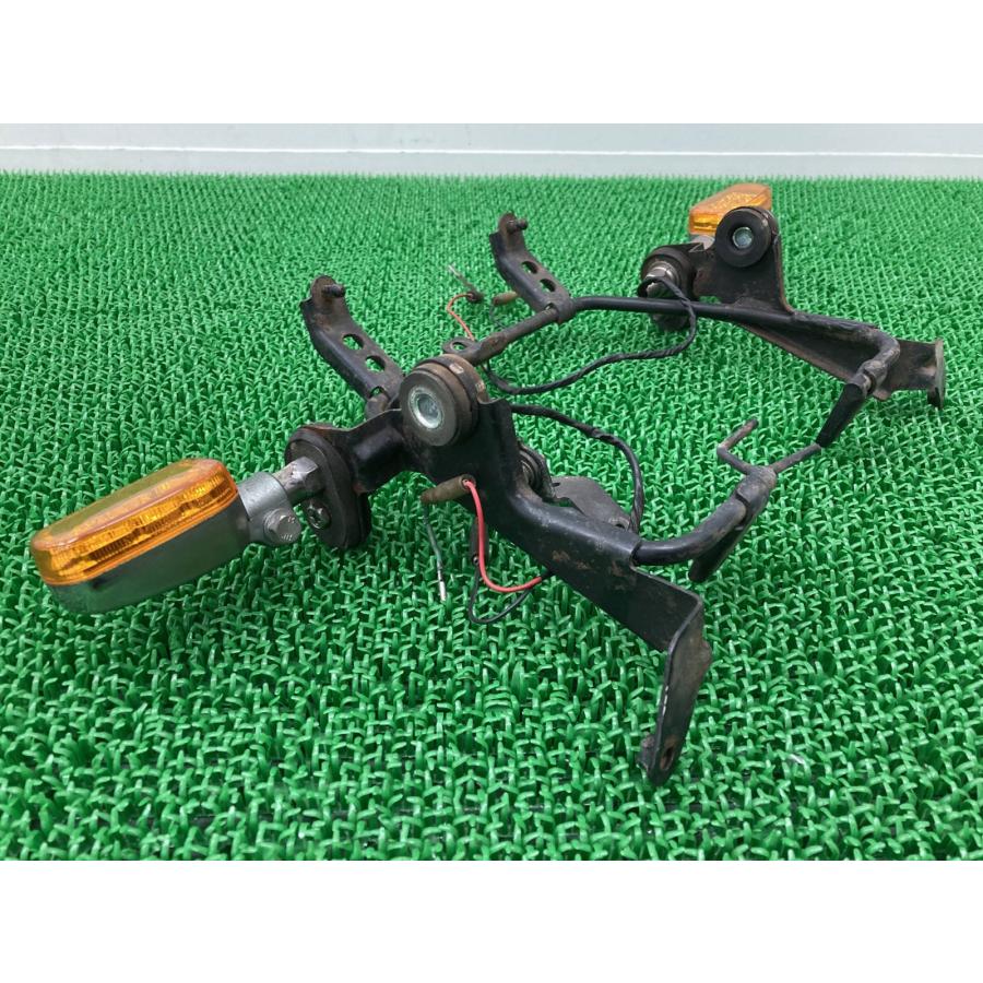 カワサキ（Kawasaki） ZRX400 ヘッドライトステー 純正 中古 ZR400E