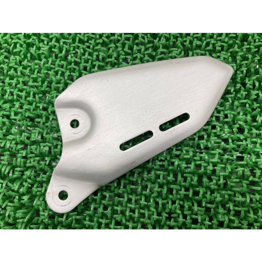 カワサキ（Kawasaki） Z900RS ヒールガード 左 純正 中古 バイク 部品