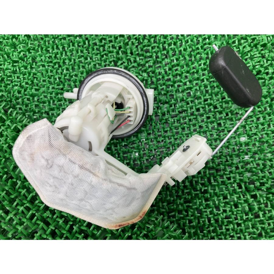 タクトaf79 ガソリンポンプ ホンダ（HONDA） タクト フューエルポンプ 純正 中古 バイク 部品 AF79
