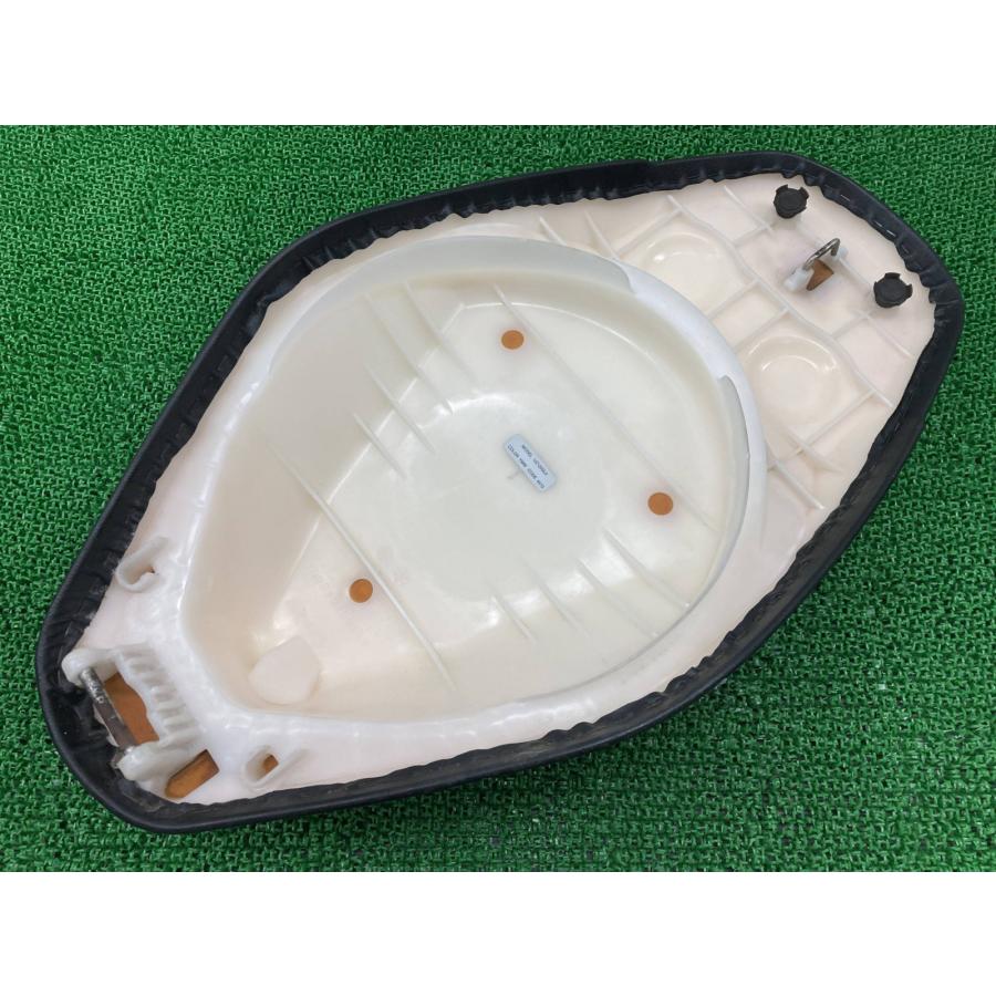 スズキ（SUZUKI） アドレスV125S シート 04J0 純正 中古 バイク 部品