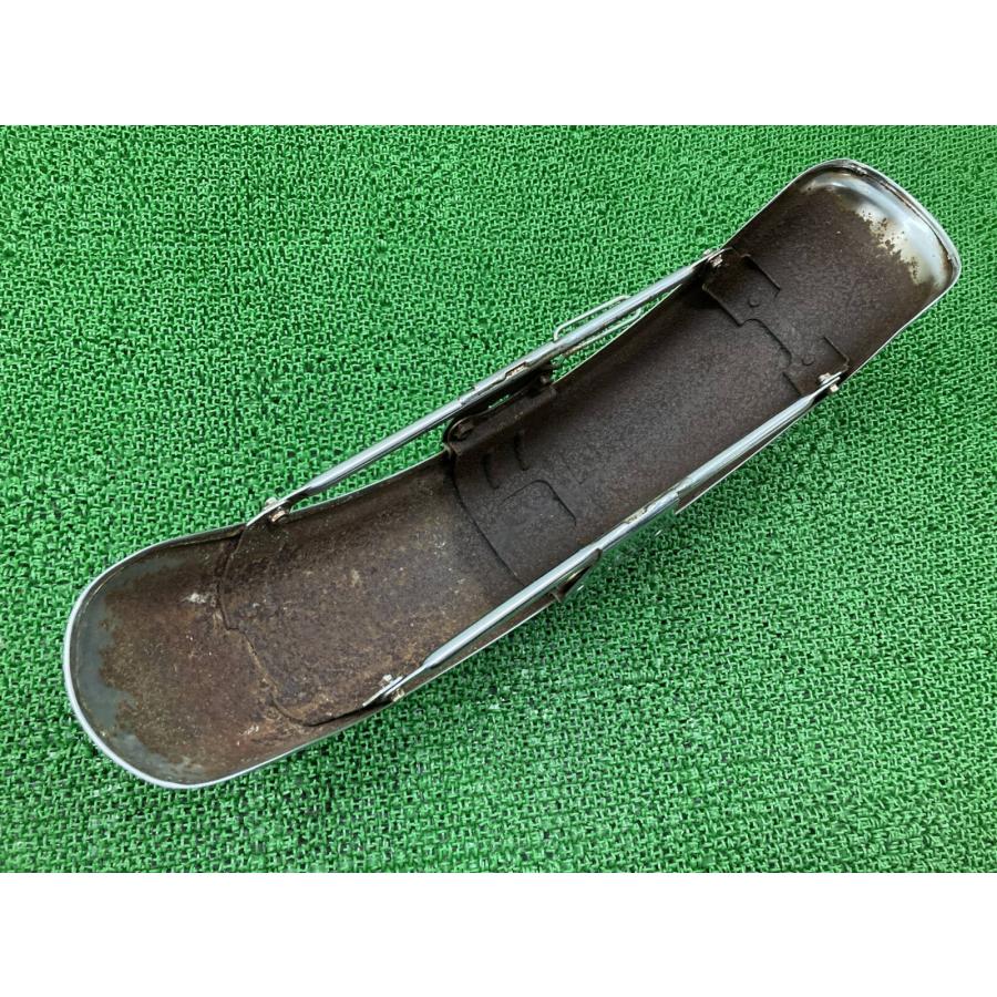 カワサキ（Kawasaki） エストレヤ フロントフェンダー 純正 中古