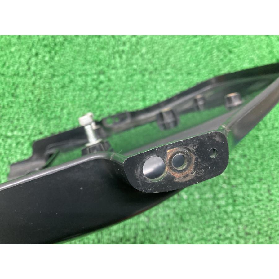 DUCATI（ドゥカティ） M900 リアフェンダー 0350 純正 中古 バイク