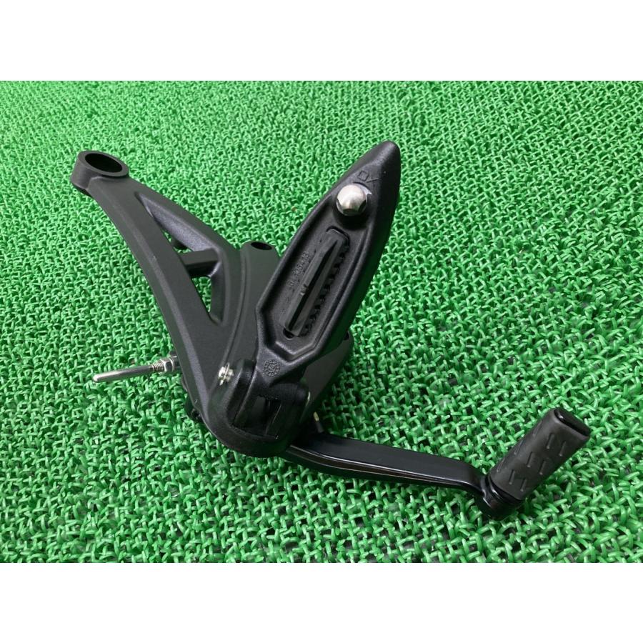 ディアベルダーク ステップ 右 824.3.176.2A ドゥカティ 純正 中古 82431762A DiavelDark ペグ ブレーキペダル コンディション良好 Veの画像
