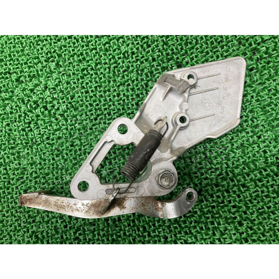 ジェイド ステップホルダー 右 KAF ホンダ 純正 中古 バイク 部品 MC23 JADE メインステップ ブレーキペダル カスタム素材に 車検 Genuine Qsの画像