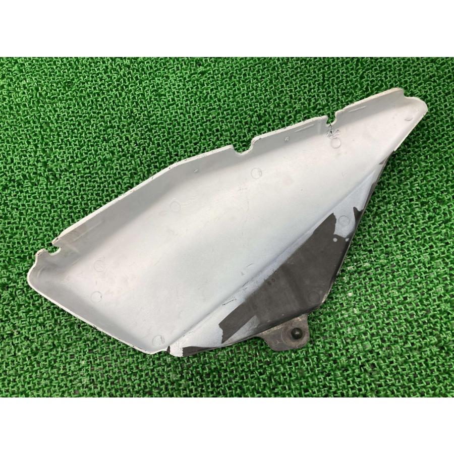 RZ350 サイドカバー 右 黒 4L0 ヤマハ 純正 中古 バイク 部品 4U0 RZ250 4L3 初期型 サイドカウル 車検 Genuine Jw YAMAHA（ヤマハ） RZ250 サイドカバー 右 4L0 純正 中古 バイク 部品
