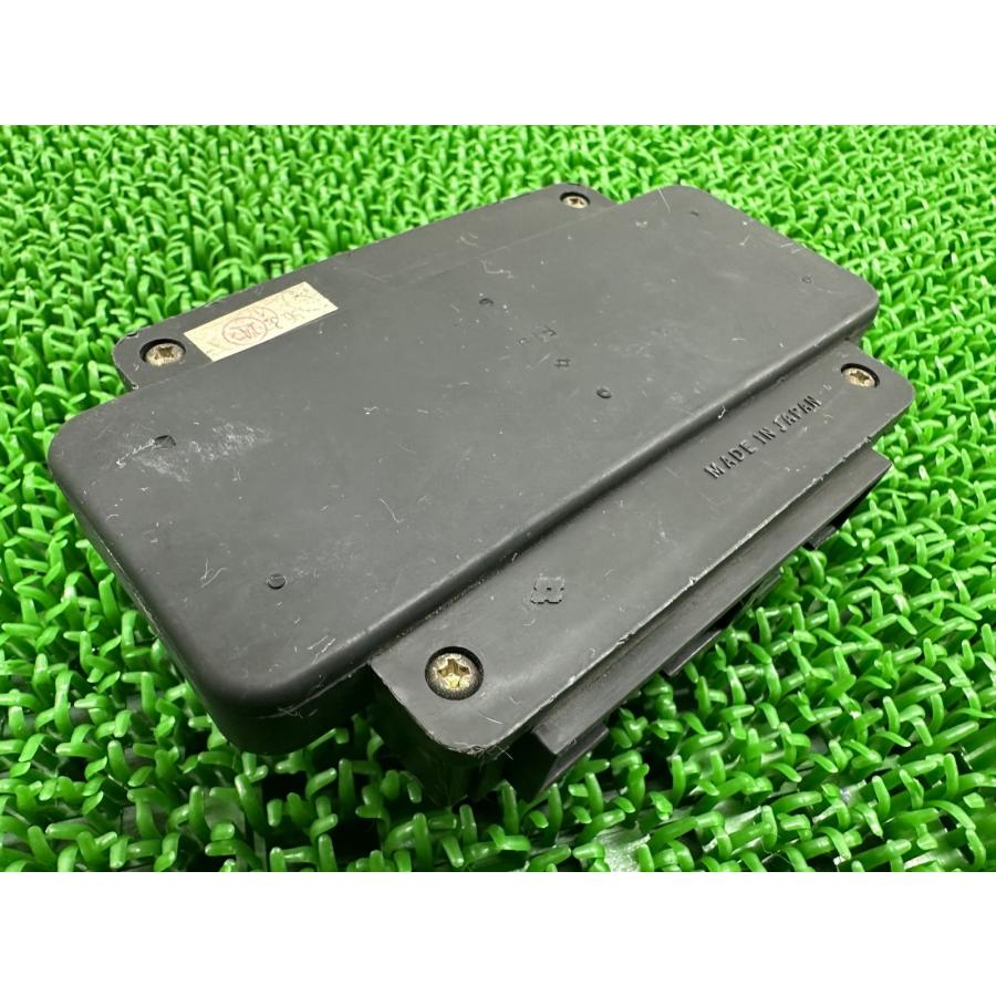 ゼファーカイ ヒューズボックス 26021-1099 カワサキ 純正 中古 ZR400G ジャンクションボックス 機能的問題なし ゼファー750 ゼファー1100 yIの画像