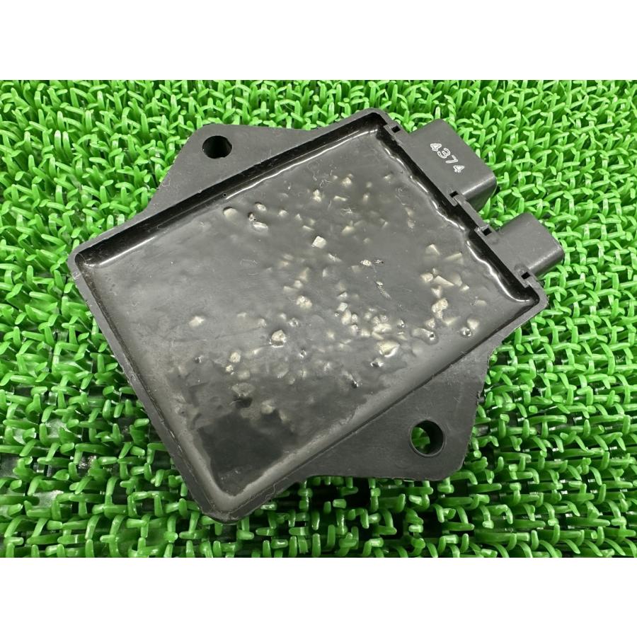 ZRX400 イグナイター カワサキ 純正 中古 バイク 部品 ZR400E CDI スパークユニット 機能的問題なし 品薄 車検 Genuine zLの画像