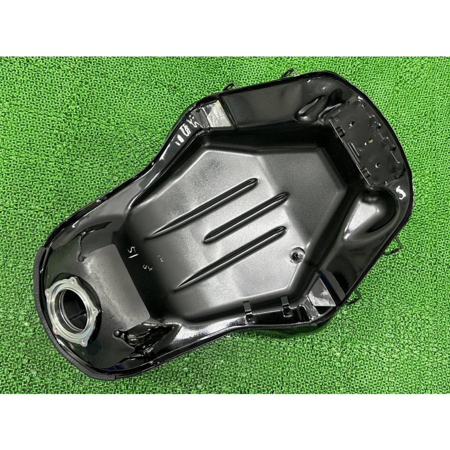 カワサキ（Kawasaki） NINJA1000SX タンク 黒M 純正 中古 バイク 部品