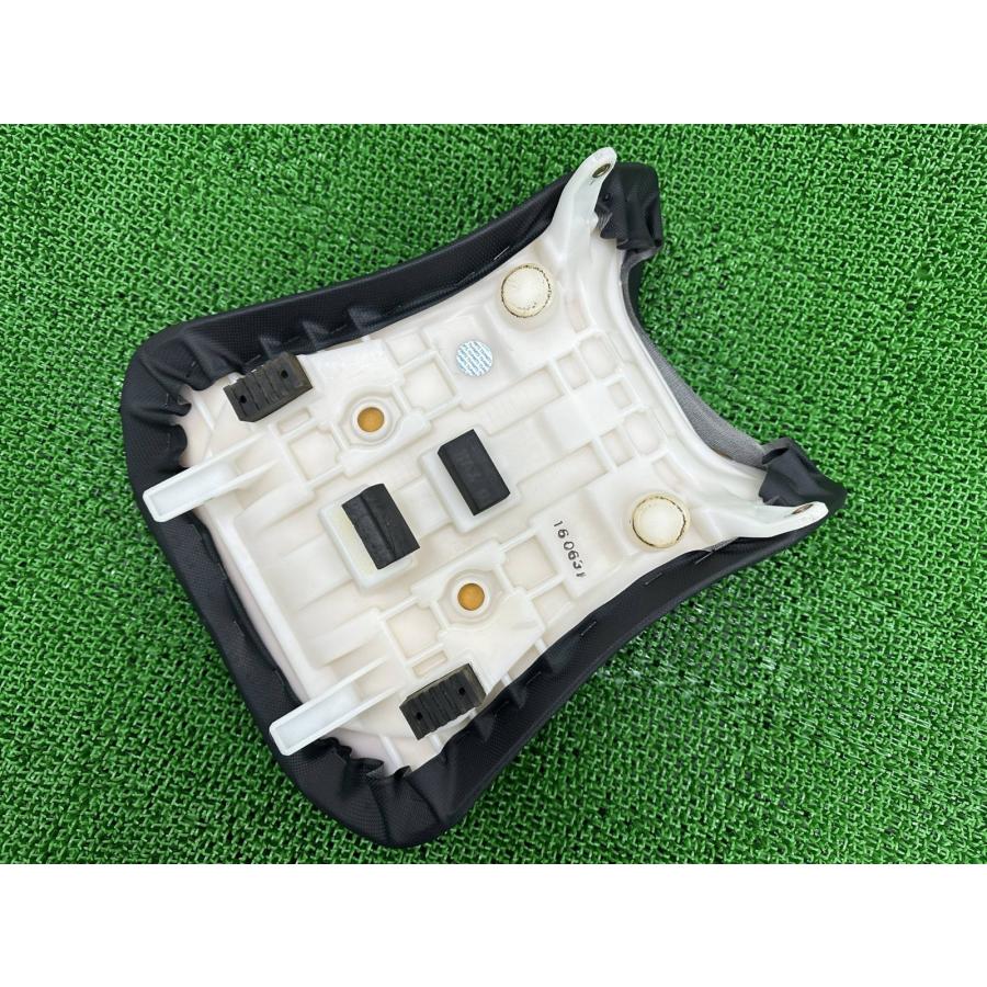 てん SV1000S フロントシート S16G スズキ 純正 中古 バイク 部品 VT54A