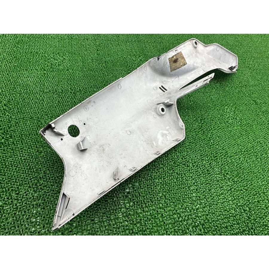 ホンダ（HONDA） NSR250R シートカウル 右 白/青 KV3 純正 中古 バイク
