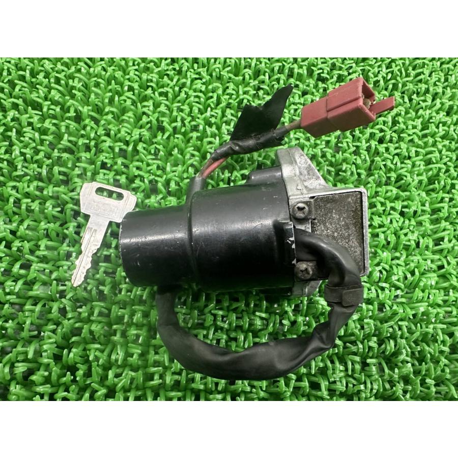 SRV250 メインキーシリンダー ヤマハ 純正 中古 4DN スペアキー付 メインスイッチ イグニッションスイッチ 機能的問題なし 品薄 Oa YAMAHA（ヤマハ） SRV250 メインキーシリンダー 純正 中古 4DN