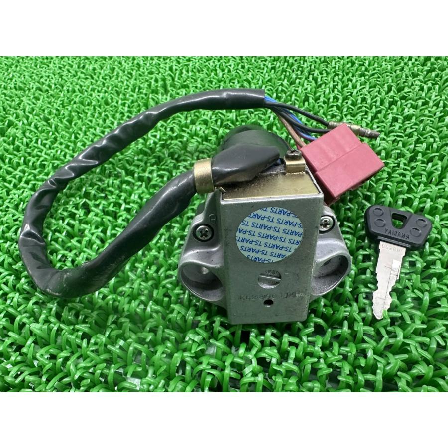 RZ250R メインキーシリンダー ヤマハ 純正 中古 バイク 部品 29L 当時物 メインキー付 イグニッションスイッチ 修復素材に 機能的問題なし Tdの画像