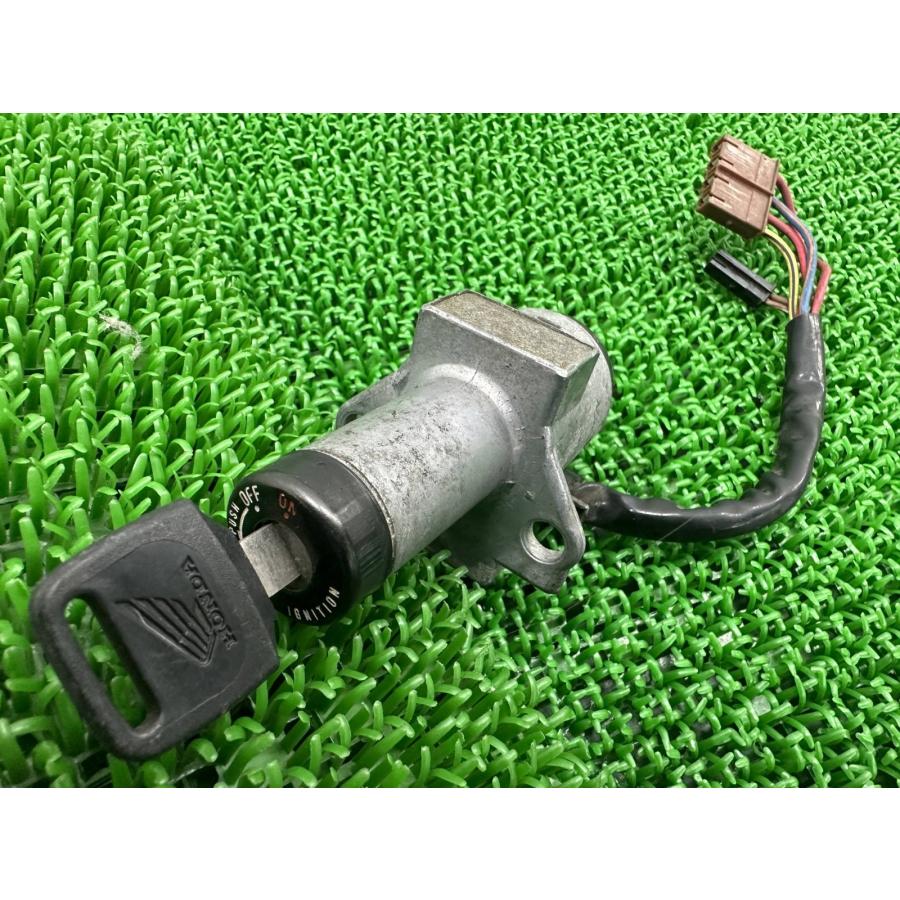 VT250F VT250FC メインキー ホンダ（HONDA） VT250F メインキーシリンダー 純正 中古 バイク 部品