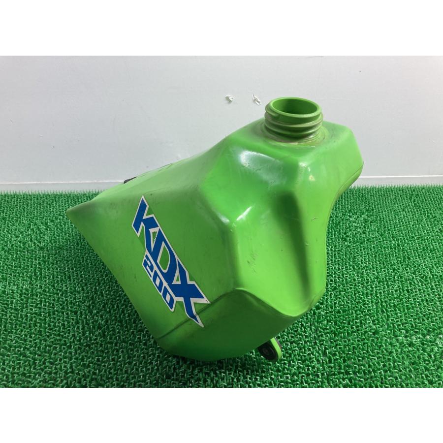 KDX200 タンク 緑 カワサキ 純正 中古 C2 86-88年 当時物 樹脂タンク 燃料タンク Lm カワサキ（Kawasaki） KDX200 タンク 緑 純正 中古 バイク 部品 C2 86