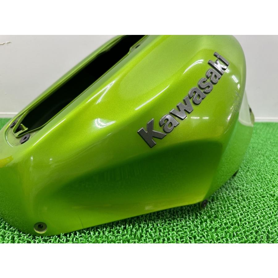 その他 . カワサキ（Kawasaki） ZX-12R タンクカバー 緑M 51026-1051 純正 中古