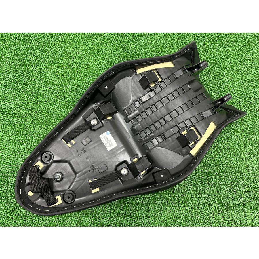 DUCATI（ドゥカティ） モンスター1200S シート 595.1.331.1A 純正 中古