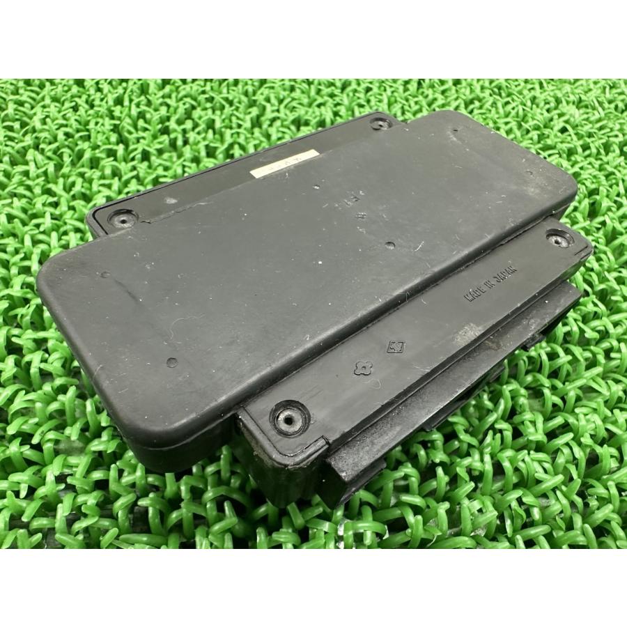 ゼファー1100 ヒューズボックス 26021-1079 カワサキ 純正 中古 ZRT10A 絶版 zG カワサキ（Kawasaki） ゼファー1100 ヒューズボックス 26021-1079 純正