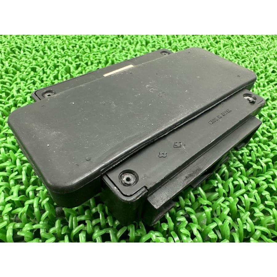 ゼファー400 ヒューズボックス 26021-1057 カワサキ 純正 中古 ZR400C 絶版 Zt カワサキ（Kawasaki） ゼファー400 ヒューズボックス 26021-1057 純正