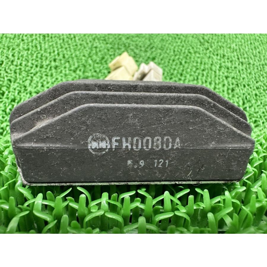 ホンダ（HONDA） フォルツァ レギュレター 純正 中古 バイク 部品 MF08