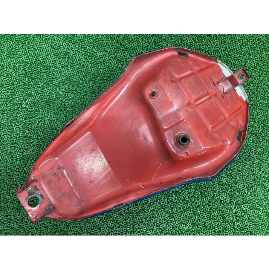 ホンダ（HONDA） NSR250R タンク 純正 中古 バイク 部品 MC18 ガソリン