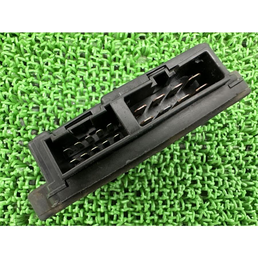 カワサキ（Kawasaki） ZRX400 ZRX-II ヒューズボックス 26021-1089
