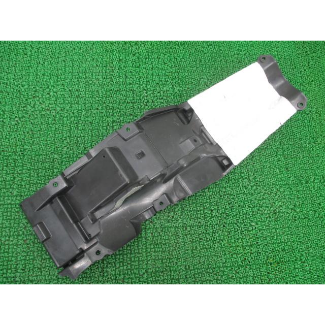 スズキ（SUZUKI） GSR400 リアフェンダー 44G0 純正 中古 バイク 部品