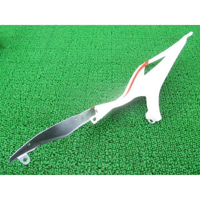 848 サイドカウル 右 48032293A ドゥカティ 純正 中古 バイク 部品 1098 1198にも サーキット練習用に コケキズ無し 修復素材に 58 ドゥカティ848 サイドカウル 左 白 社外 中古 バイク 部品 1098 1198