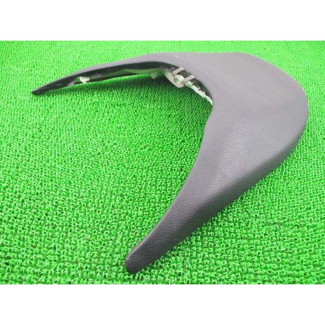 フォルツァZ タンデムシート ホンダ 純正 バイク 部品 MF08 リアシート 破れ無し 品薄 希少品 車検 Genuine 【中古】 15 ホンダ（HONDA） フォルツァ タンデムシート 純正 中古 バイク 部品