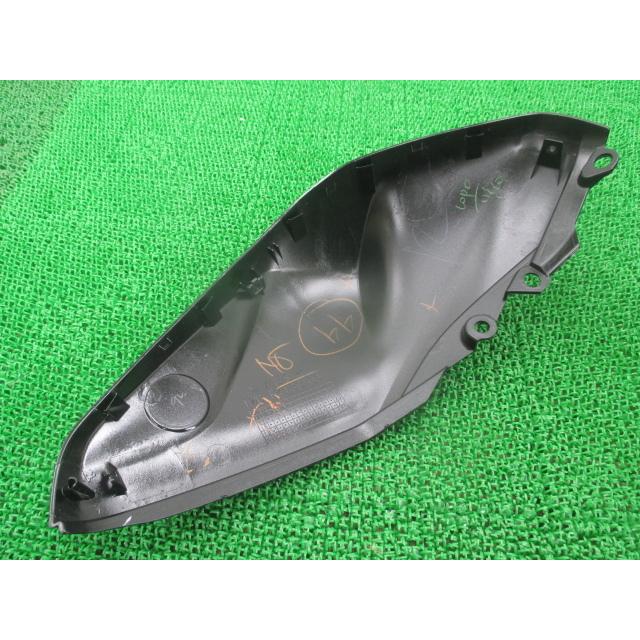 ヤマハ発動機 YZF-R25 タンクカバー 右 黒 1WD ヤマハ 純正 中古