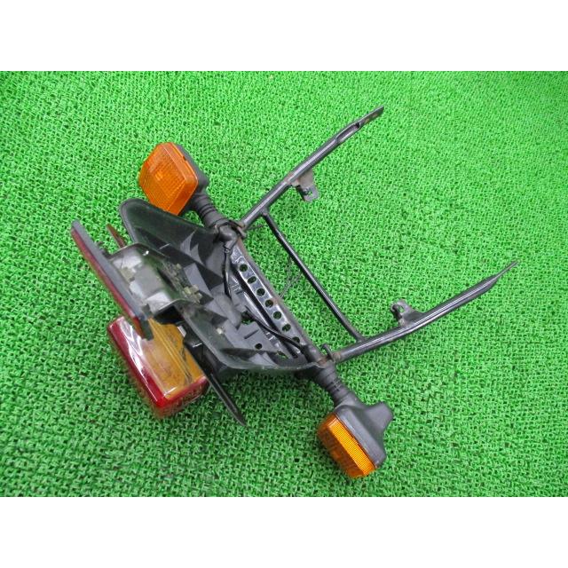 ヤマハ発動機 TW200 リアフェンダー ヤマハ 純正 中古 バイク 部品