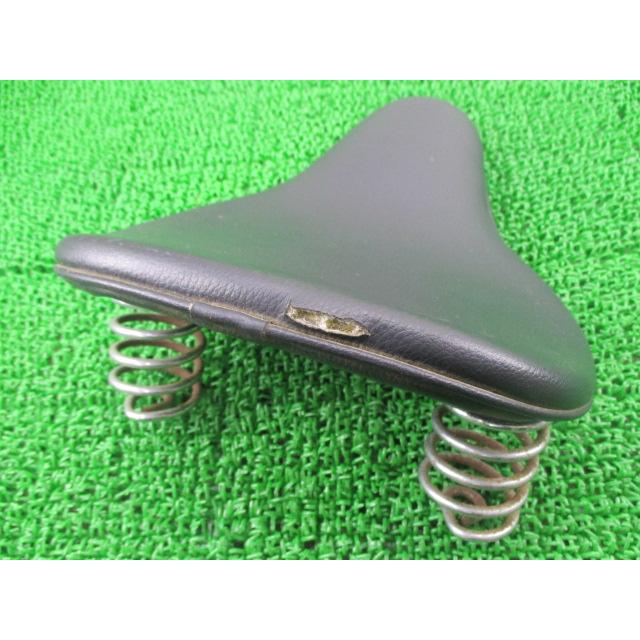 イージーライダース製ハーレーXL1200R シート 社外 中古 2006年式外し ビンテージナローシート 修復素材や張替えベースに スポーツスター 46 |  | 01