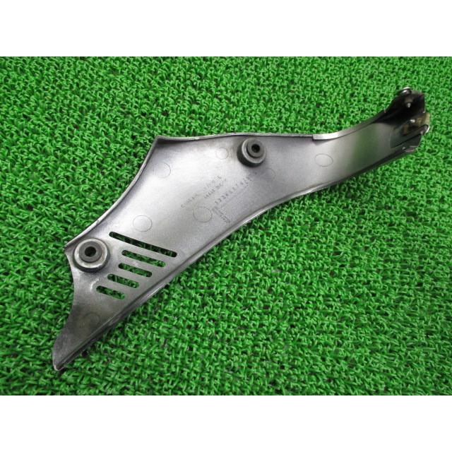 ウルフ250 アンダーカウル 左 ガンM 38C0 スズキ 純正 バイク 部品 VJ21A 割れ欠け無し 品薄 希少品 車検 Genuine 【中古】 33 スズキ（SUZUKI） ウルフ250 アンダーカウル 左 ガンM 38C0 純正 中古