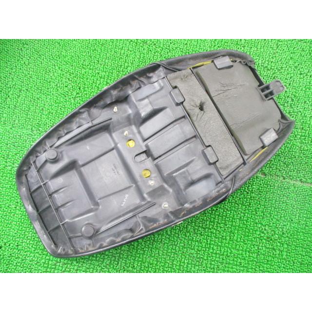 カワサキ（Kawasaki） ゼファーカイ シート 53001-1811 ZR400C-301
