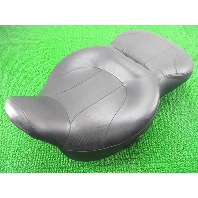 FLHTCUSE1800 シート ハーレー 純正 バイク 部品 コンディション良好 破れ無し CVO ヒーテッドシート 車検 Genuine 【中古】 46 FLHTCUSE1800 シート ハーレー 純正 中古 バイク 部品 コンディション