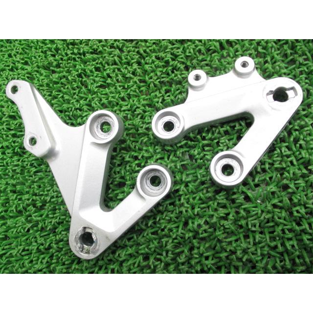 GSX-R1000 ステップホルダー 左右 18G スズキ 純正 中古 バイク 部品
