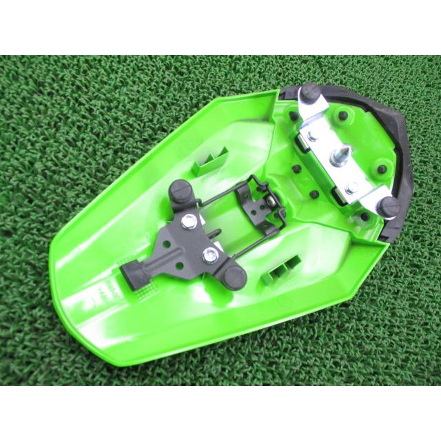 ZX-25R シングルシートカウル 緑 53065-0078 カワサキ 純正 バイク 部品 ZX250E 割れ欠け無し 品薄 希少品 車検 Genuine 【中古】 84 カワサキ（Kawasaki） ZX-25R シングルシートカウル 緑 53065-0078