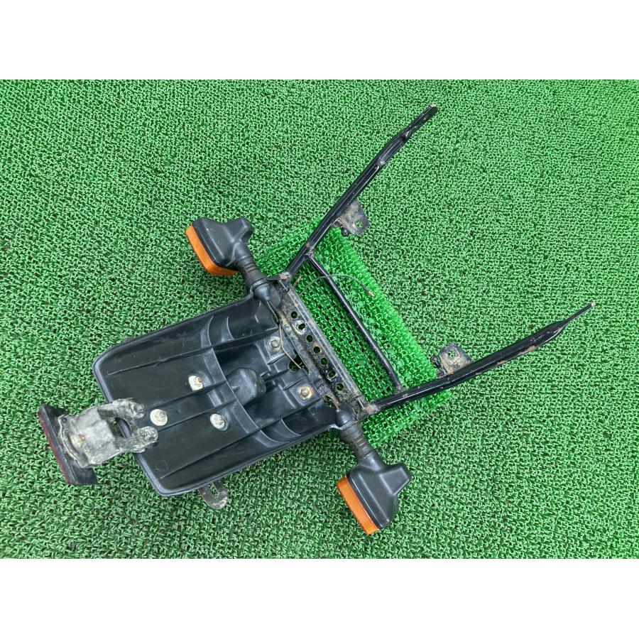 ヤマハ発動機 TW200 リアフェンダー ヤマハ 純正 中古 バイク