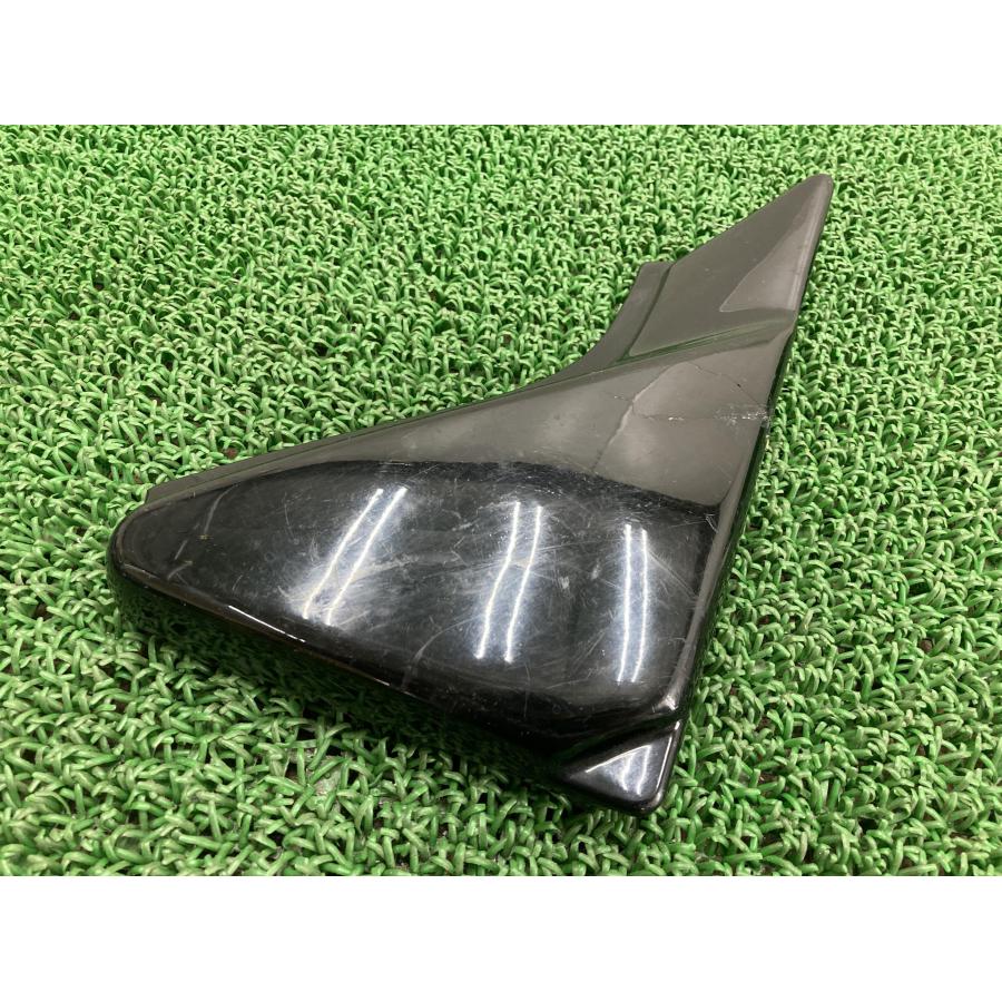 カワサキ（Kawasaki） ゼファー400 サイドカバー 右 純正 中古 バイク